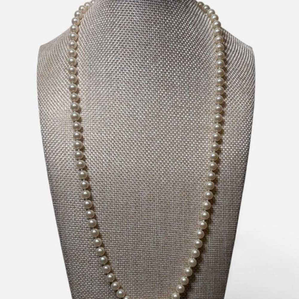 Vintage Richelieu Simulated Ivory Pearl Necklace 24" Long NWT